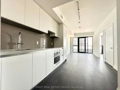 2 Erskine Road 2409, Mississauga, ON L5B 0S1