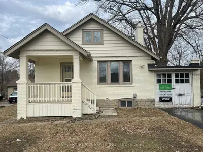 1561 Hurontario Street 1, Mississauga, On L5g 3h7