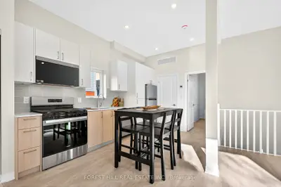 52 Albright Avenue R - GARDEN, Toronto W06, ON M8W 1X2