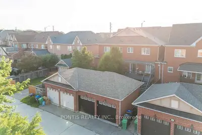 3452 Eglinton Avenue W, Mississauga, On L5m 7p4