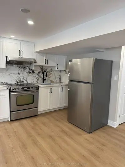 2456 Brasilia Circle Bsmt, Mississauga, ON L5N 2G1