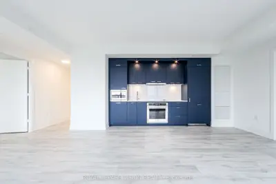 858 Dupont Street 442, Toronto W02, ON M6G 0C1