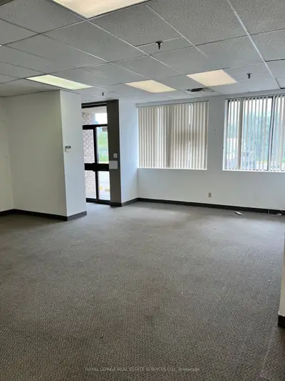 557 Dixon Road 124, Toronto W10, On M9w 6k1