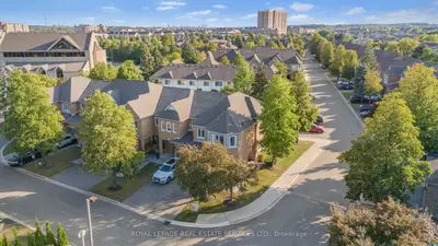 5230 Glen Erin Drive 63, Mississauga, On L5m 5z7