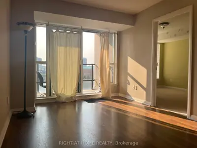 220 Forum Drive 707, Mississauga, On L4z 4k1