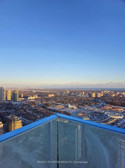 3900 Confederation Parkway 3903, Mississauga, On L5b 0m3