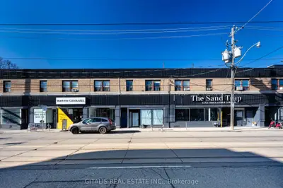 1304 King Street W, Toronto W01, ON M6K 1G8