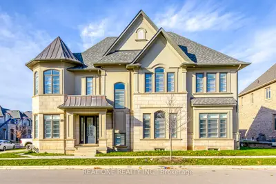 69 Threshing Mill Boulevard, Oakville, ON L6H 0V6