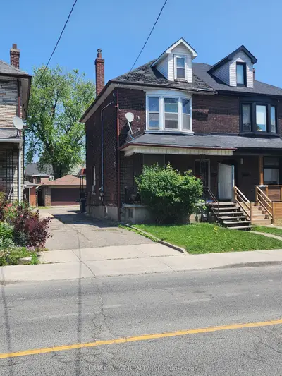 415 Symington Avenue, Toronto W03, On M6n 2w4