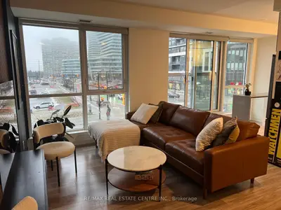 4065 Confederation Parkway 311, Mississauga, ON L5B 0L4