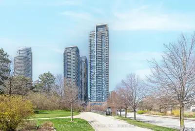 2200 Lakeshore Boulevard W 611, Toronto W06, ON M8V 1A4