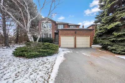 4037 Chadburn Crescent, Mississauga, On L5l 3x3