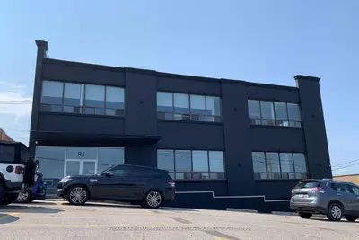 91 Tycos Drive 202, Toronto W04, On M6b 1w3