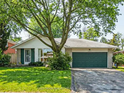 1021 Vera Cruz Drive, Mississauga, ON L4Y 2G4