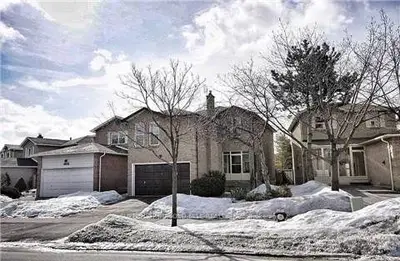 4638 Regents Terrace, Mississauga, On L5r 1k3