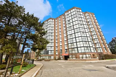 2091 Hurontario Street 211, Mississauga, ON L5A 4E6