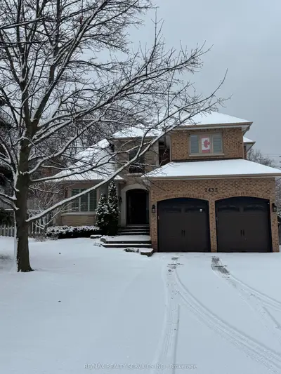 2432 Marisa Court, Mississauga, On L5k 2p5