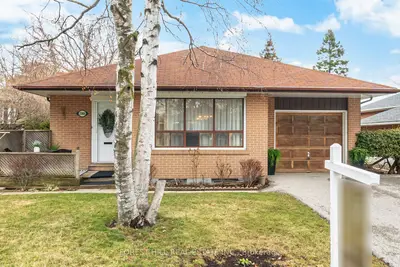 1588 Hobbs Crescent, Mississauga, ON L5J 3R9