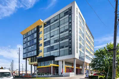 1275 Finch Avenue W 219, Toronto W05, On M3j 2g5
