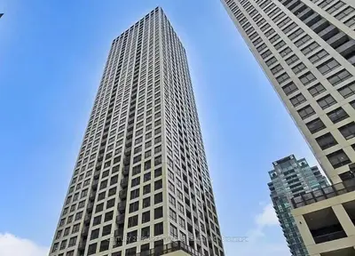 30 Elm Drive W 2204, Mississauga, ON L5B 0N6