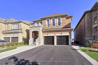 79 Apple Valley Way, Brampton, On L6p 0w4