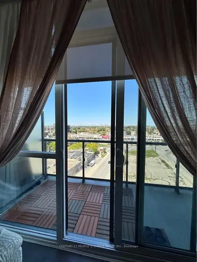 15 James Finlay Way 1107, Toronto W05, On M3m 0b3