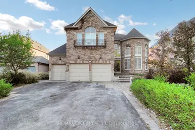 5368 Vail Court, Mississauga, On L5m 6g9