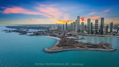 33 Shore Breeze Drive 2903, Toronto W06, On M8v 0g1