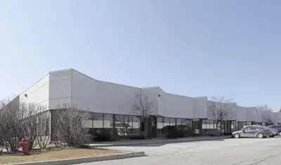 2798 Thamesgate Drive 9, Mississauga, ON L4T 4E8
