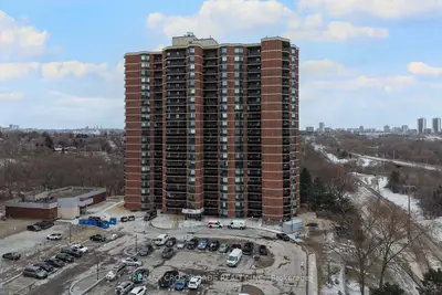 234 Albion Road 1203, Toronto W10, On M9w 6a5