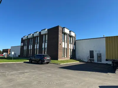53 Bakersfield Street 1, Toronto W05, ON M3J 1Z4