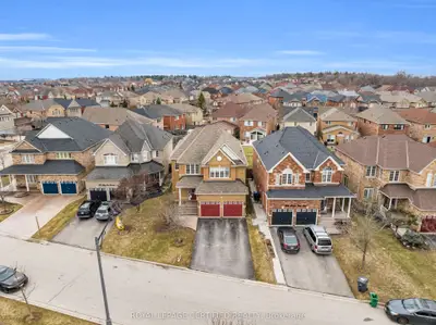 5160 Misty Pine Crescent, Mississauga, ON L5M 8B7