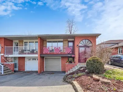 733 Consort Crescent, Mississauga, ON L5C 1J8