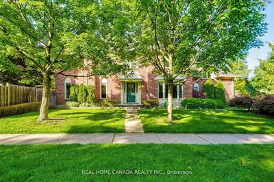 529 Pipers Green, Oakville, ON, L6M 1H2