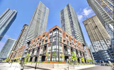 4130 Parkside Village Drive 2210 Rm, Mississauga, On L5b 3m8