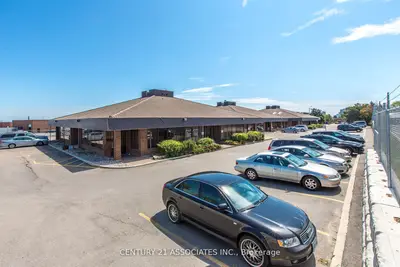 5659 Mcadam Road C7, Mississauga, ON L4Z 1N9