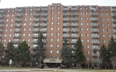 6720 Glen Erin Drive 705, Mississauga, ON L5N 3K8