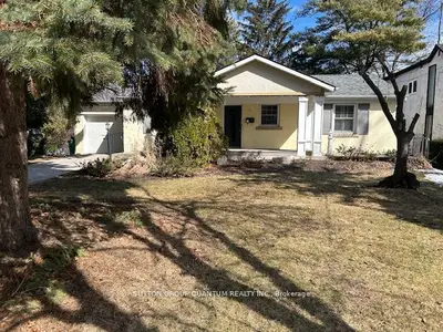 1273 Clarkson Road, Mississauga, On L5j 2w4