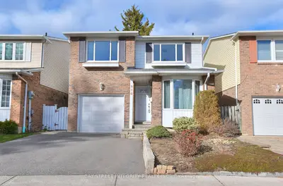 976 Raintree Lane, Mississauga, On L5h 3y6