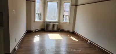 35 Jane Street 17, Toronto W02, On M6s 3y3