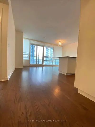 2230 Lakeshore Boulevard W 1105, Toronto W06, On M8v 0b2