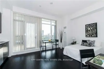 365 Prince Of Wales Drive 1801, Mississauga, On L5b 0g6