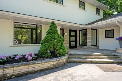 624 North Shore Boulevard E, Burlington, On L7t 1x2