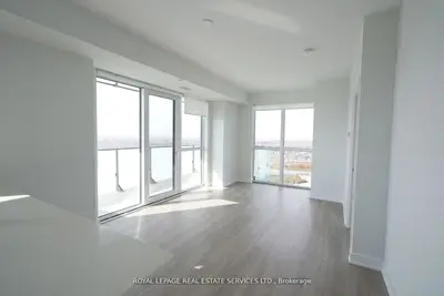 4130 Parkside Village Drive 3601, Mississauga, On L5b 0l7