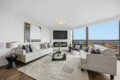 2010 Islington Avenue 2405, Toronto W09, On M9p 3s8