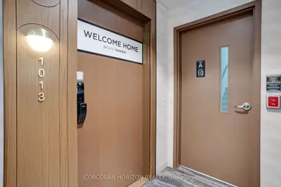 3240 William Coltson Avenue 1013, Oakville, ON L6H 8C8
