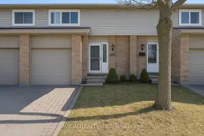 5536 Montevideo Road 2, Mississauga, On L5n 2p4