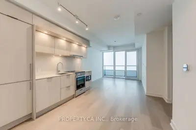 448 Burnhamthorpe Road 3410, Mississauga, ON L5B 4A4