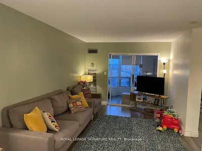 155 Hillcrest Avenue 1906, Mississauga, ON L5B 3Z2