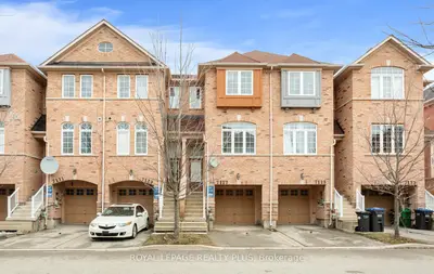 7127 Chatham Court, Mississauga, On L5n 8r1